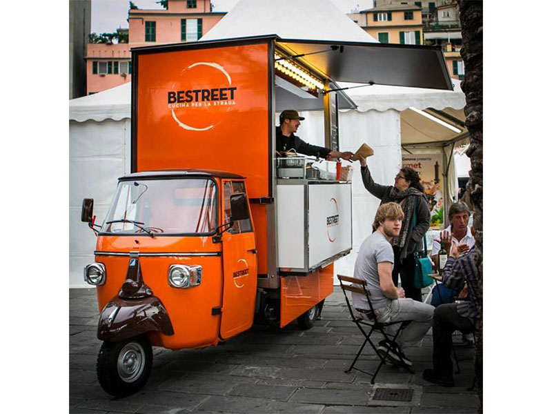 RISTORAZIONE DI STRADA